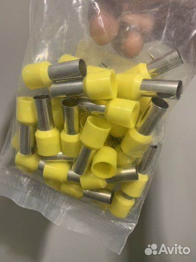 Наконечник штыревой втулочный изолированный