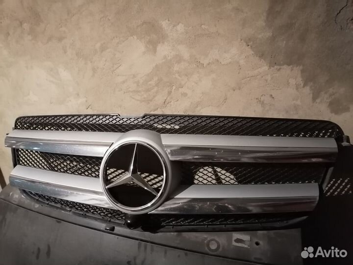 Решетка радиатора в сборе Mercedes-Benz GL 2012-20