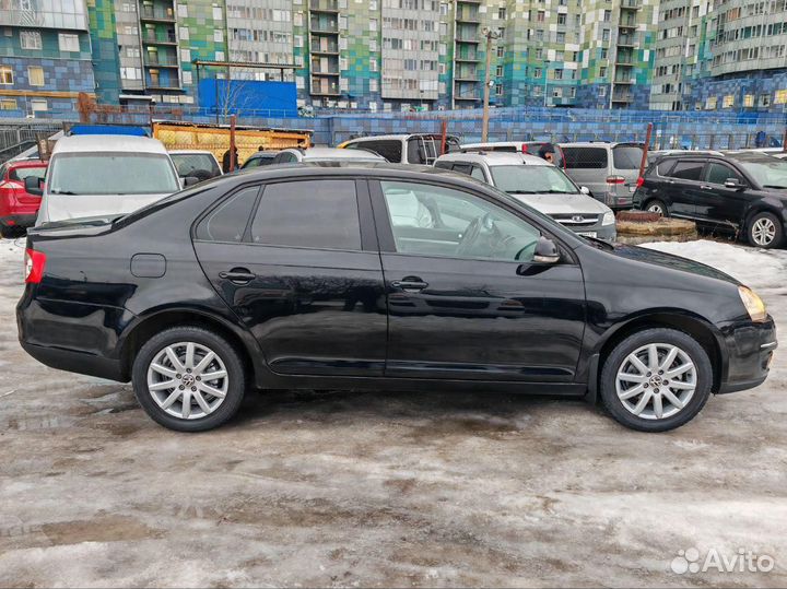 Volkswagen Jetta 1.6 AT, 2009, 179 991 км