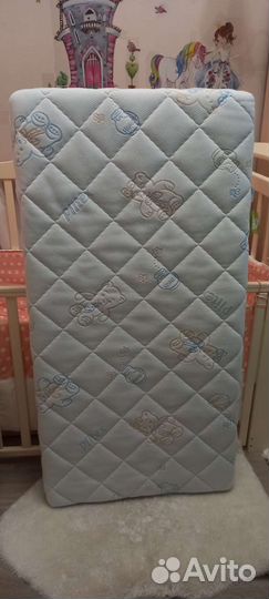 Детская кровать с матрасом