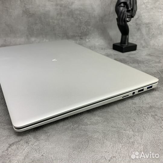 Digma Pro Sprint M Ryzen 3 3250U/8gb/256gb