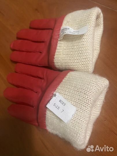 Перчатки женские кожаные новые