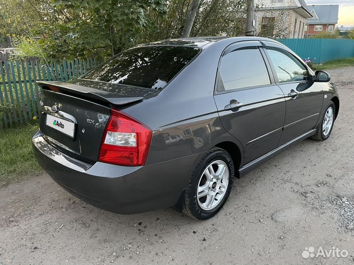 Kia Cerato, 2005