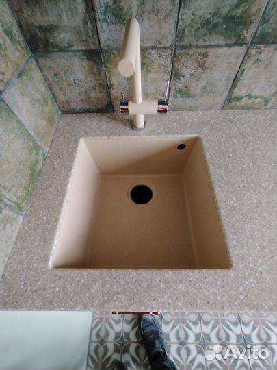 Столешница из кварца