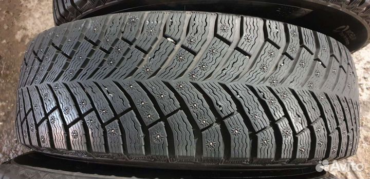 Michelin X-Ice North 4 SUV 225/65 R17 106T