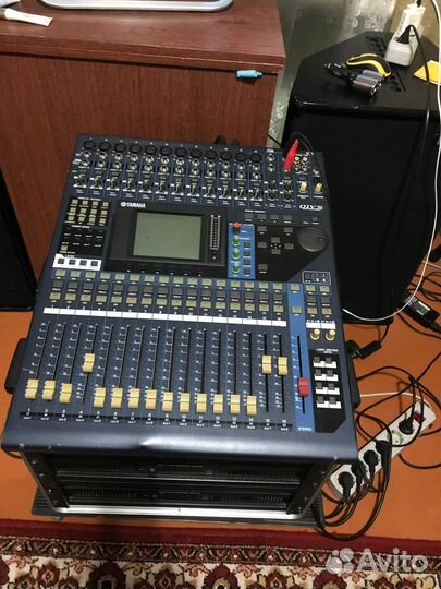 Микшерный пульт Yamaha 01v96-v2