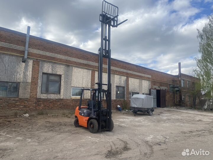 Вилочный погрузчик Toyota 40-7Fg25, 2005