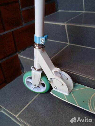 Самокат двухколесный в отличном состоянии
