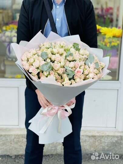 Букеты из 101 розы, 51 розы, 25 роз с доставкой