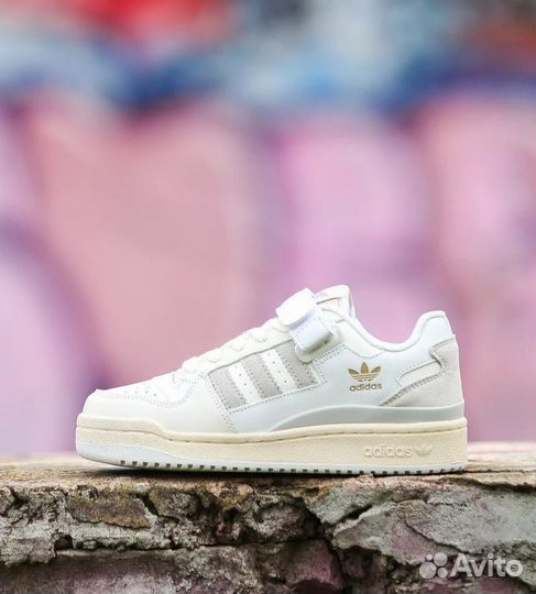 Кроссовки женские adidas