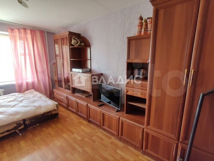 2-к. квартира, 60 м², 4/9 эт.