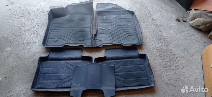 Автомобильные коврики резиновые