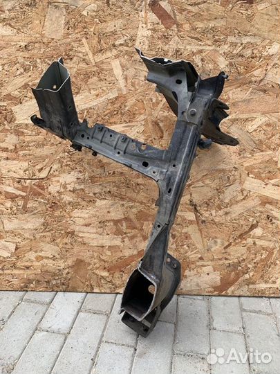 Передняя часть кузова Volkswagen Touareg 2002-2010