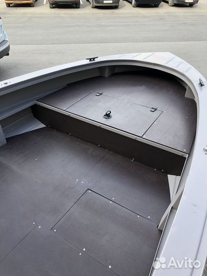 BRO 4.2 румпельная алюминиевая лодка под мотор