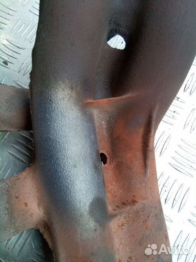 Коллектор выпускной volkswagen passat b5 (1996 - 2005) 1.8 058253033a