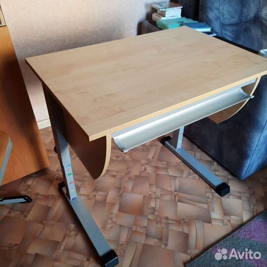 Письменный стол + стул Осанка 80 б/у