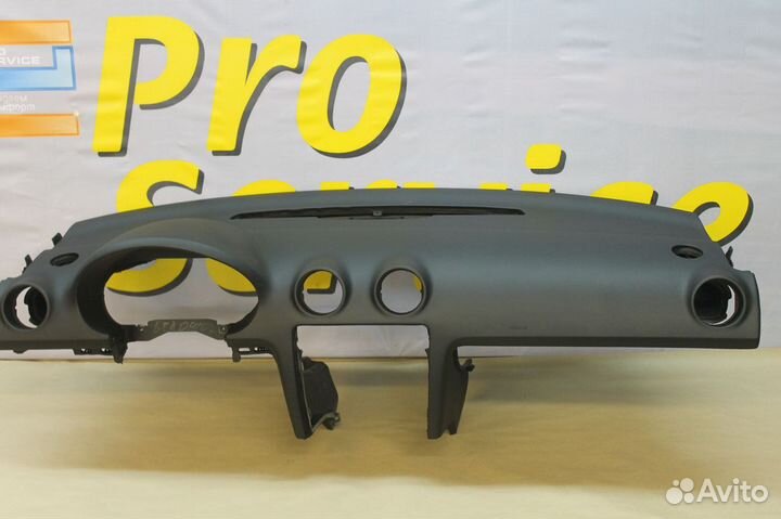 Торпедо Audi A3 панель приборов