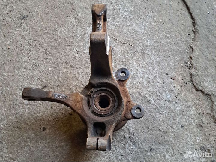 Поворотный кулак renault logan 1