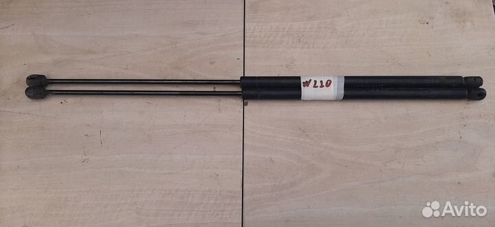 Амортизатор капота Mercedes S-Class W220