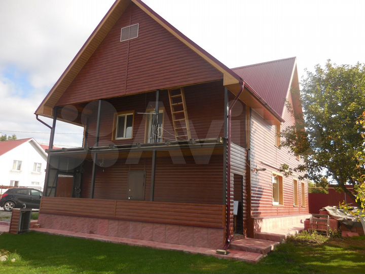 Дом 173,3 м² на участке 19,5 сот.