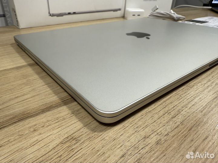 MacBook Air 15 M3 8gb 512gb акб 100 процентов