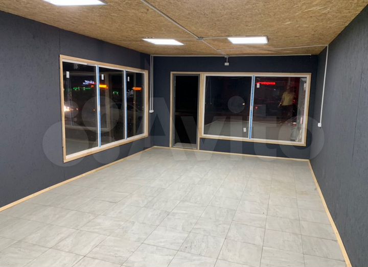 Торговая площадь, 66 м²