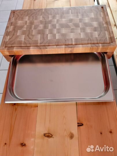 Разделочная доска с гастроемкостью