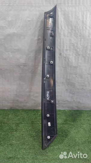 Накладка стойки наружная правая KIA soul 2009