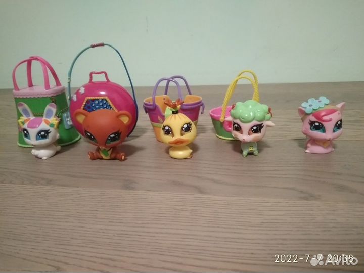 Фигурка Winx из журнала и Смешарик Калигари