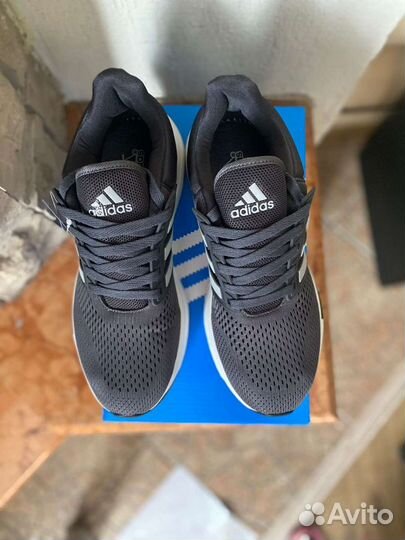 Adidas мужские кроссовки