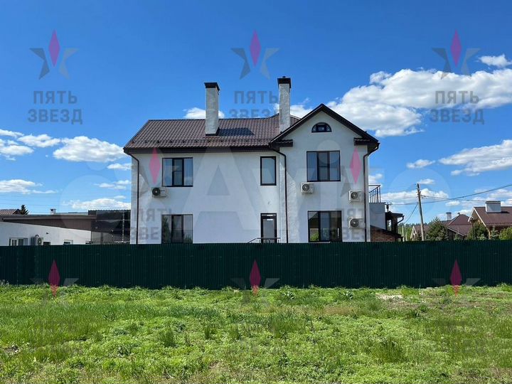 Коттедж 367 м² на участке 20 сот.