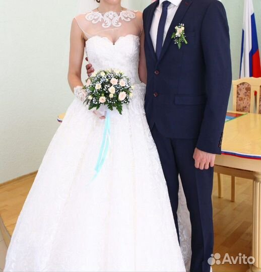 Свадебное платье