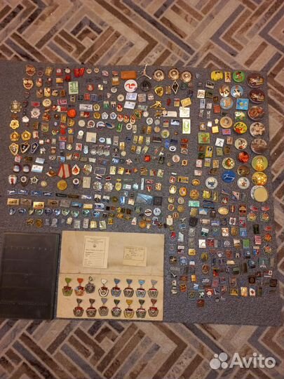 Значки и медали СССР