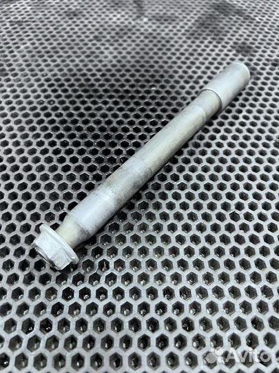 Передняя ось Honda CRF 450R 2009-2012