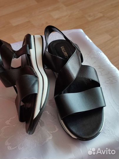 Сандали шлепки лоферы р.38-39