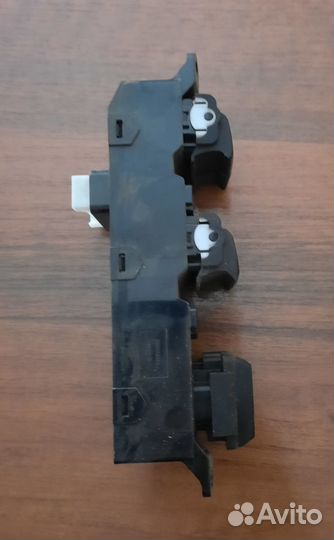Блок стеклоподъемникаhyundai creta 1и