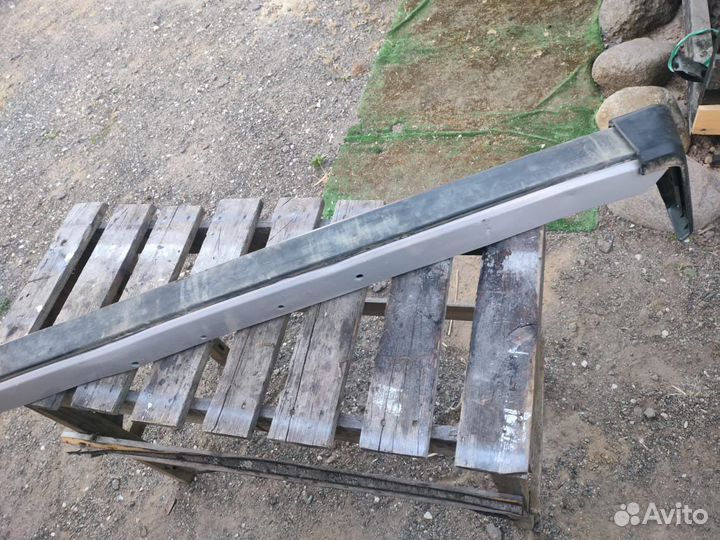 Задний бампер на Ниву (ваз 2121)