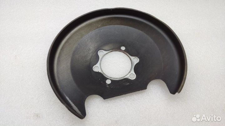 Пыльник тормозного диска задний Mitsubishi