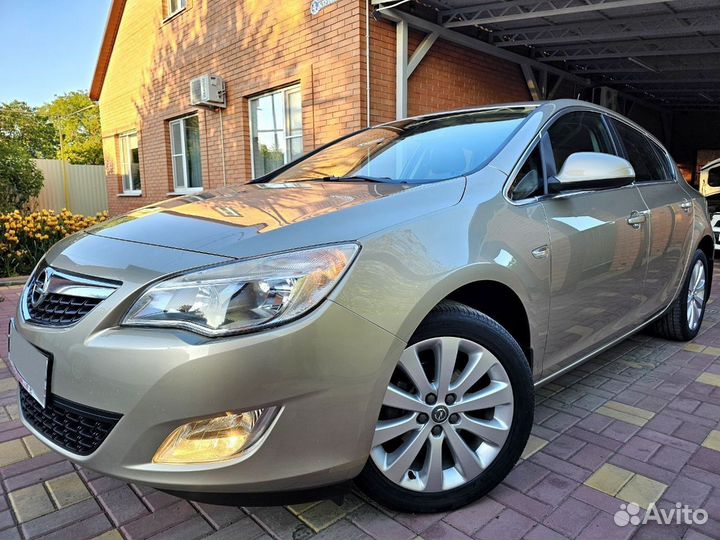 Opel Astra 1.4 МТ, 2011, 167 700 км