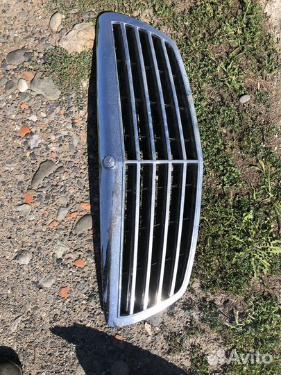 Решетка радиатора 221