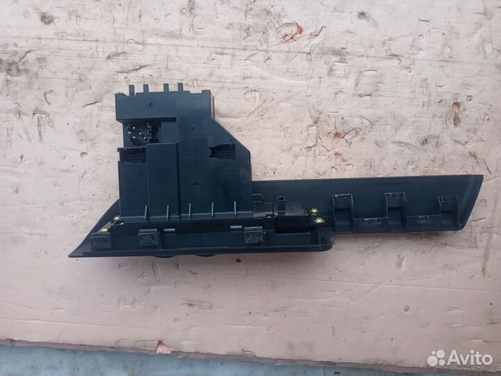 Блок кнопок стеклоподъемников Land Rover Range