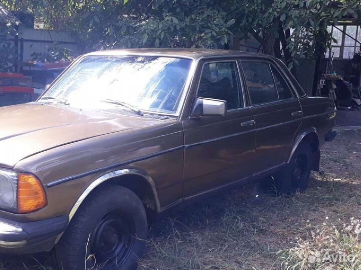 Mercedes-Benz W123 2.4 МТ, 1978, 271 000 км