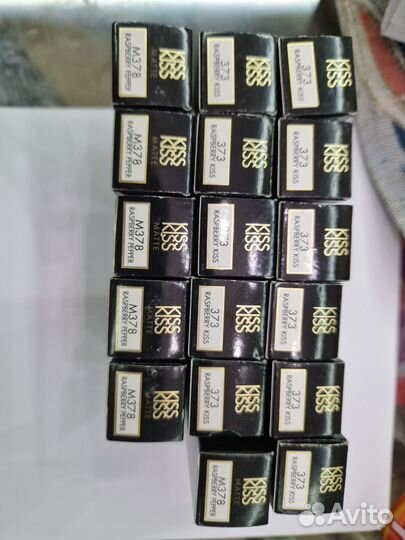 Помада guerlain kiss kiss