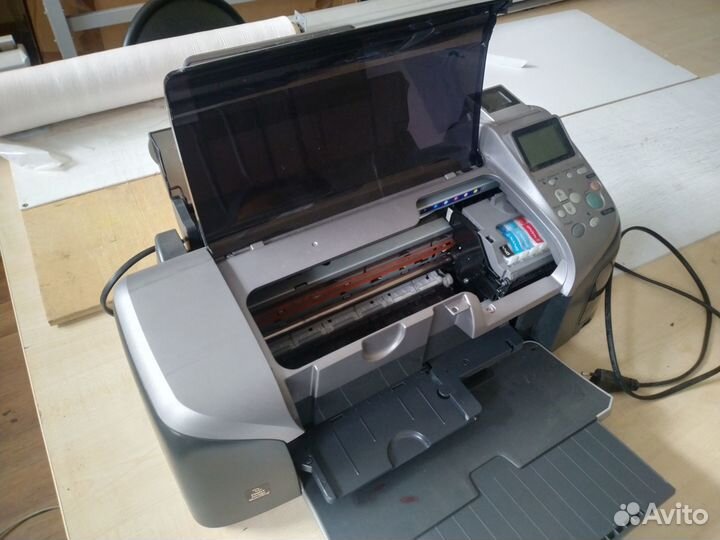 Принтер Epson Stylus Photo R320 (на запчасти)