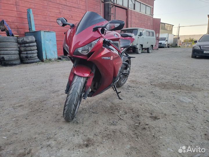 Honda cbr1000rr fireblade