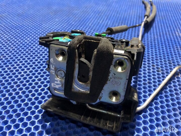 Замок двери передний правый hyundai solaris 1