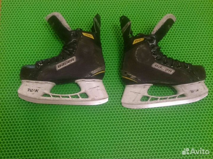 Размер 34,5.Коньки хоккейные детские бауэр