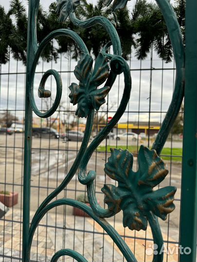 Арка садовая кованая