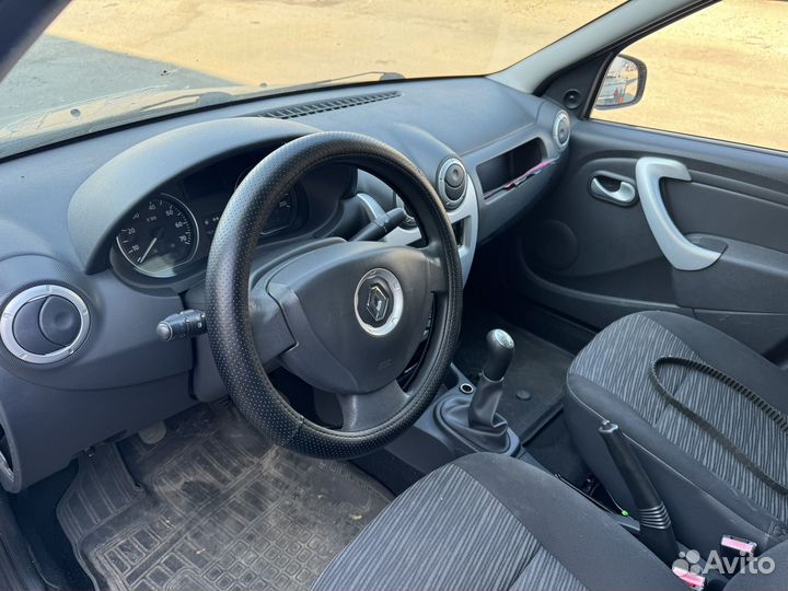 Renault Logan Люксовый салон