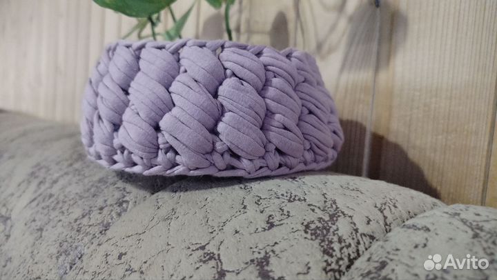 Корзина вязаная из трикотажной пряжи